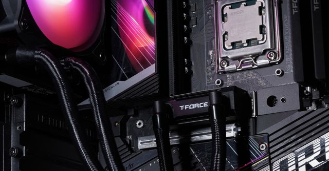 Teamgroup Unveils Dedicated 120mm AIO Cooler for Gen 5 SSDs