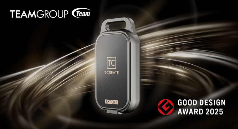 03_D700-card_800x435