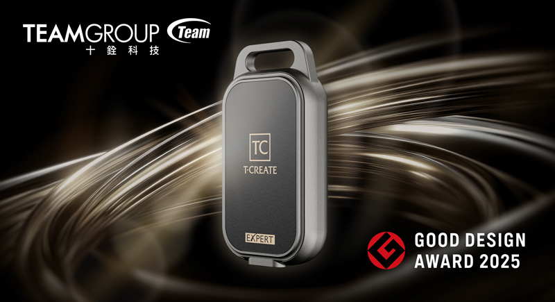 03_D700-card_800x435